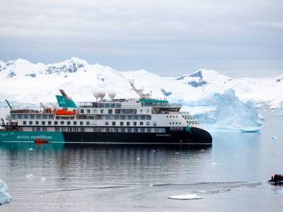 Sylvia_Earle_-_Antarctica_Bartosz_Strozynski_original