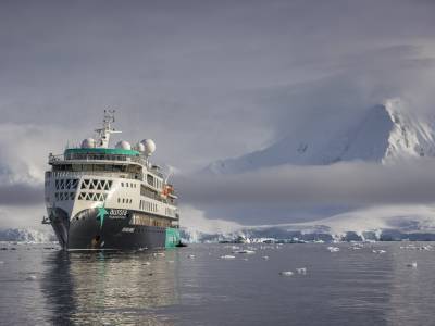 Sylvia_Earle_-_Goudier_Island_Antarctica_Richard_IAnson_original