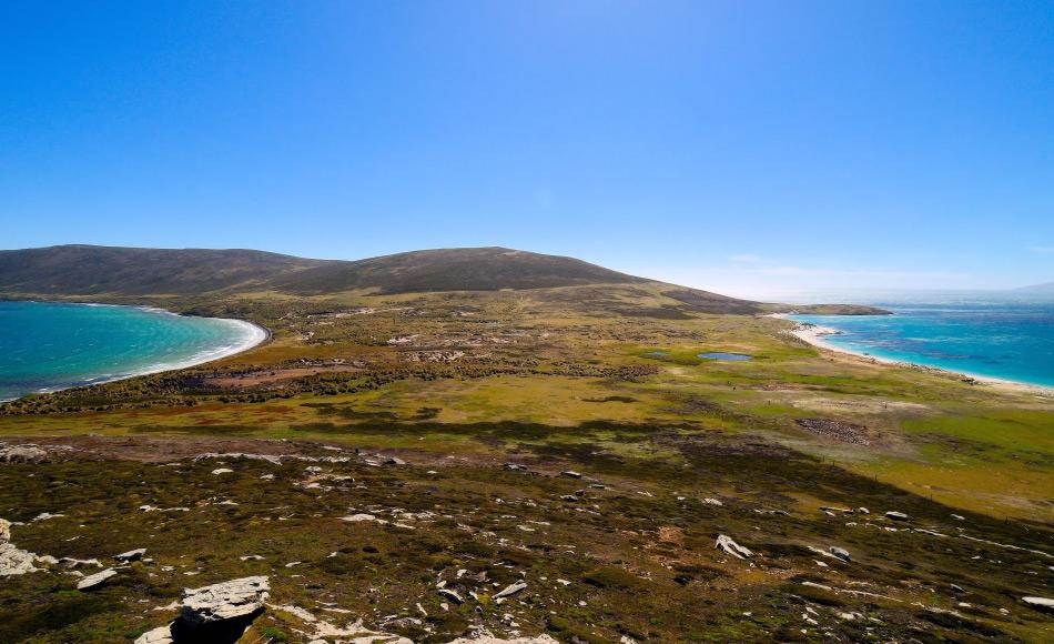 Das britische Überseegebiet liegt rund 550 km von der argentinischen Küste entfernt. Politisch gesehen sind die Inseln britisch, doch die Geologie ist komplizierter: Die afrikanische Landmasse sitzt auf einem südamerikanischen Untergrund.. Bild: Michael Wenger